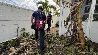 October 11, 2024, Clearwater, Fl, United States: FEMA Urban Search and Rescue Colorado Task Force One teams search a residential community in the aftermath of Hurricane Milton, October 11, 2024 in Clearwater, Florida. Hurricane Milton made landfall at Siesta Key, as a Category 3 hurricane. (Credit Image: © Jocelyn Augustino/Fema/Planet Pix via ZUMA Press Wire)