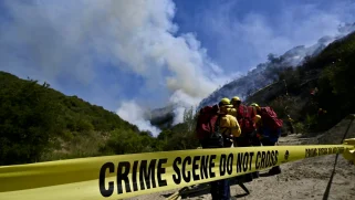 Yellow tape that says: Crime scene do not cross